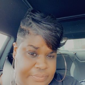 Meet your Posher, Teaneisha